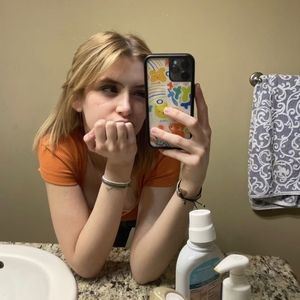 Meet your Posher, Lea